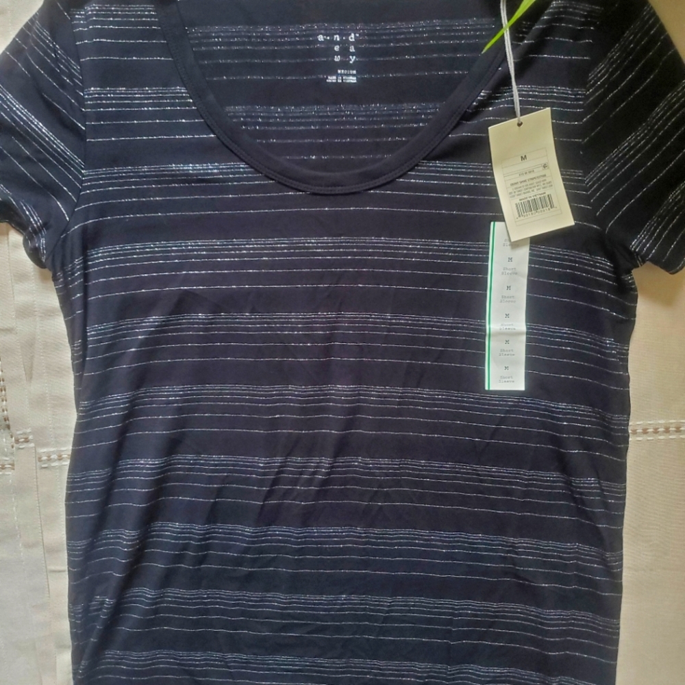 A New Day Womens Medium Short Sleeve T-Shirt, NWT, Black with Silver